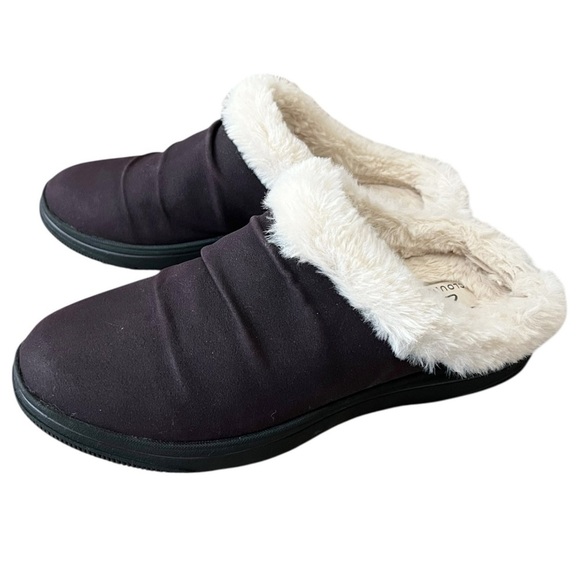 Clarks Cloudsteppers Size 8 W Plum Breeze Willow Faux Fur Lined Slip On Clogs - Picture 1 of 10